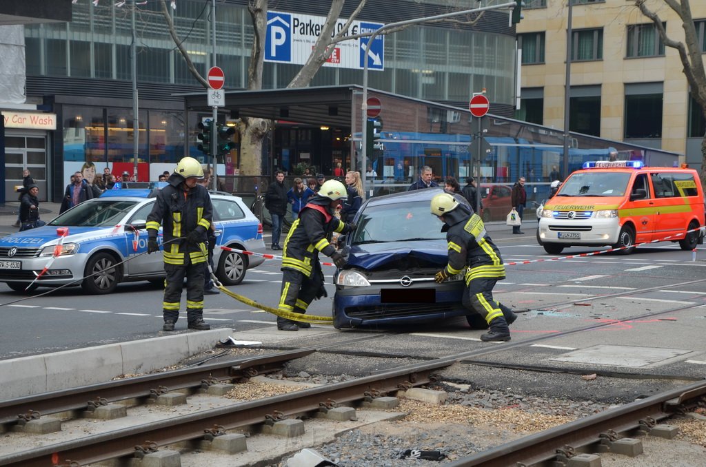 VU PKW Strab Koeln Mitte Pipinenstr Hohestr P086.JPG - Miklos Laubert